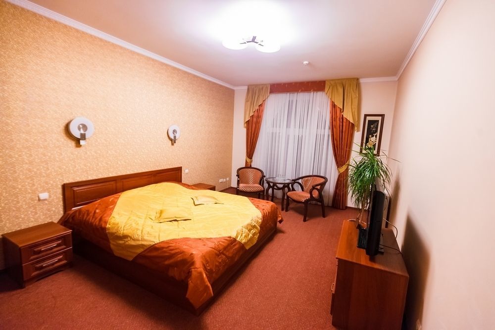 Maria Garden Hotel & Restaurant Iwano-Frankiwsk Exterior foto