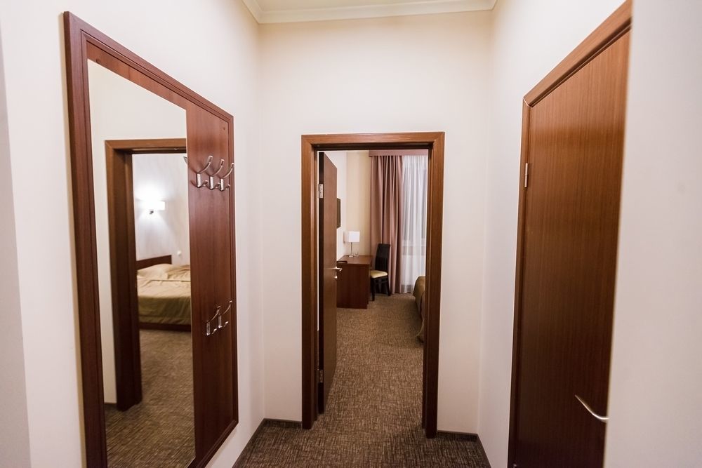 Maria Garden Hotel & Restaurant Iwano-Frankiwsk Exterior foto