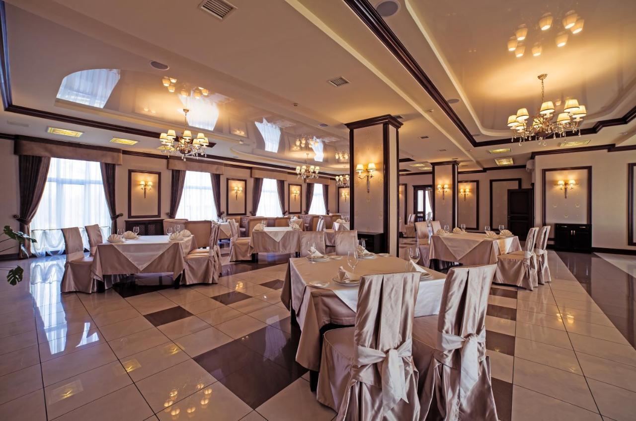 Maria Garden Hotel & Restaurant Iwano-Frankiwsk Exterior foto