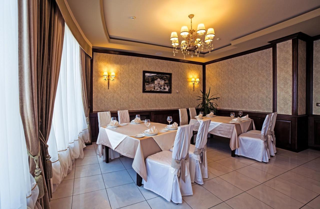 Maria Garden Hotel & Restaurant Iwano-Frankiwsk Exterior foto